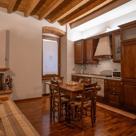 Napule...E Apartments Peschiera del Garda Eksteriør bilde